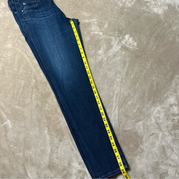 AG Contour 360 The Prima Mid Rise Cigarette Jeans, size 31R - Picture 7 of 10